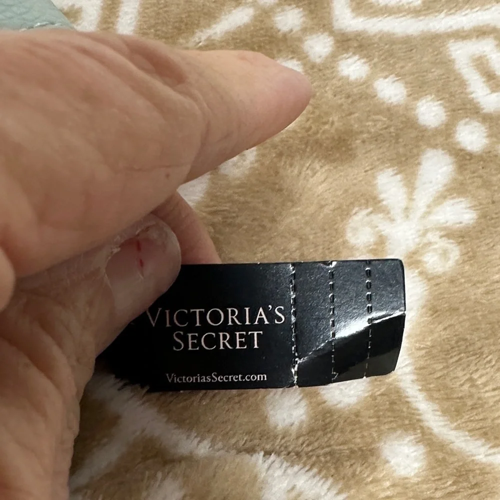 Victoria's Secret Mint Textured Wallet - Picture 2 of 8